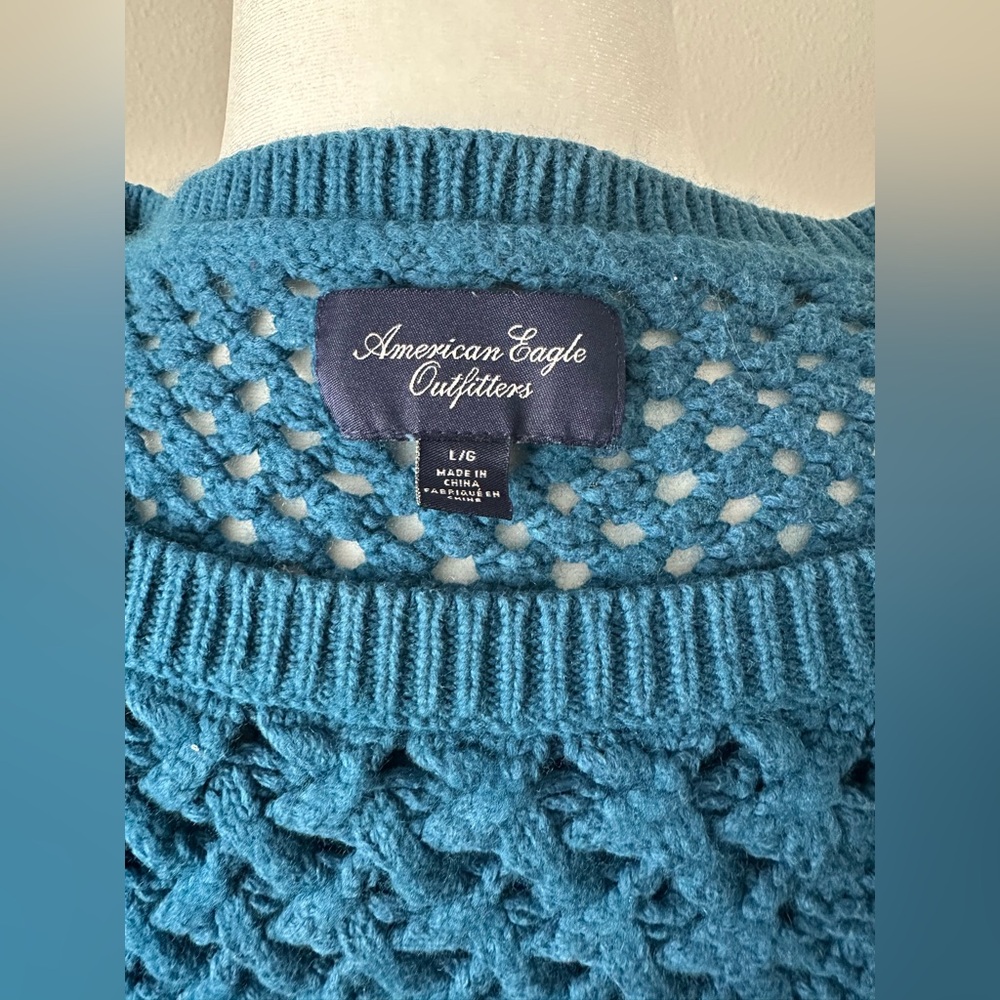 American Eagle Blue Cable Knit Sweater Size Large - Picture 4 of 4